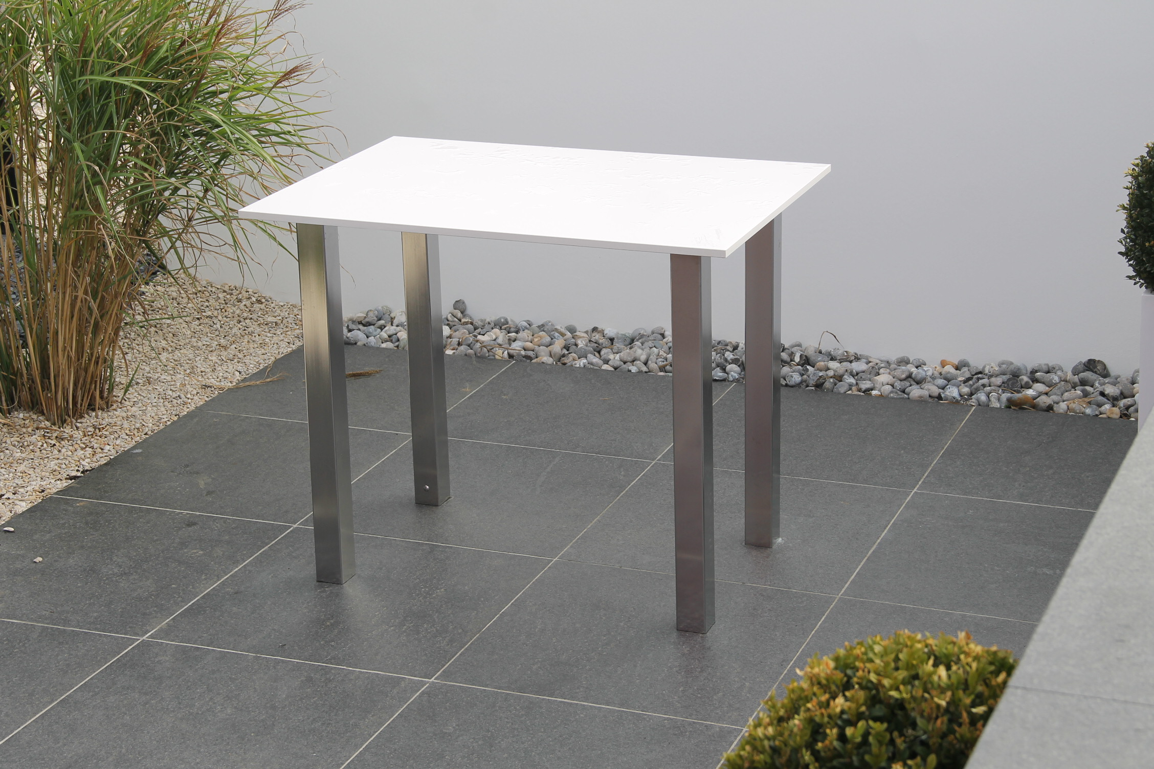 Mange-debout inox et DEKTON